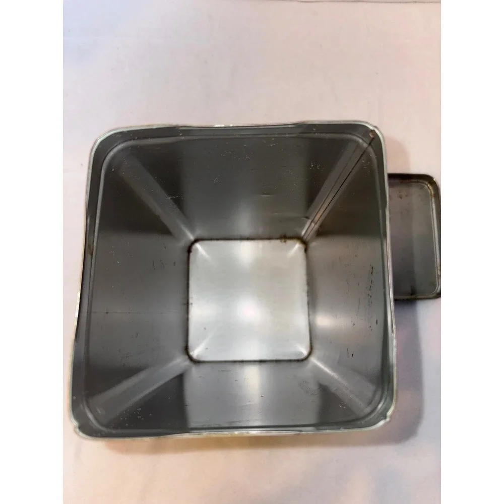 Nabisco Premium Saltine Crackers Tin 1969  Blue Lid Collectible 14oz USA Vintage